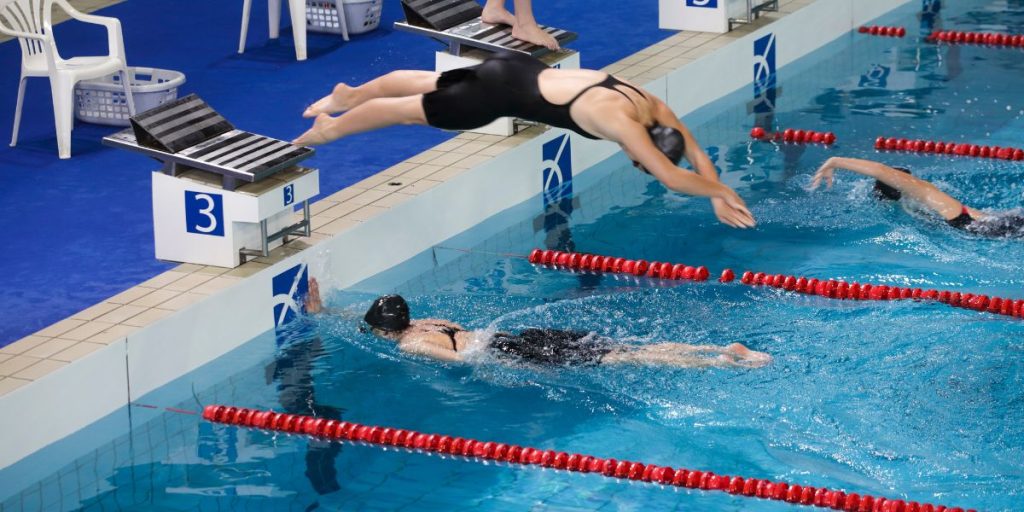 pronostiqueur courses de natation